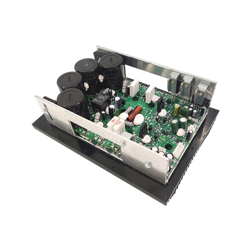 AMP500H+7294: LP 400W+HP 100W Leistungsstarke Leistung mit U-förmigem Aluminiumkühler, Leistungsverstärkermodul der Klasse H